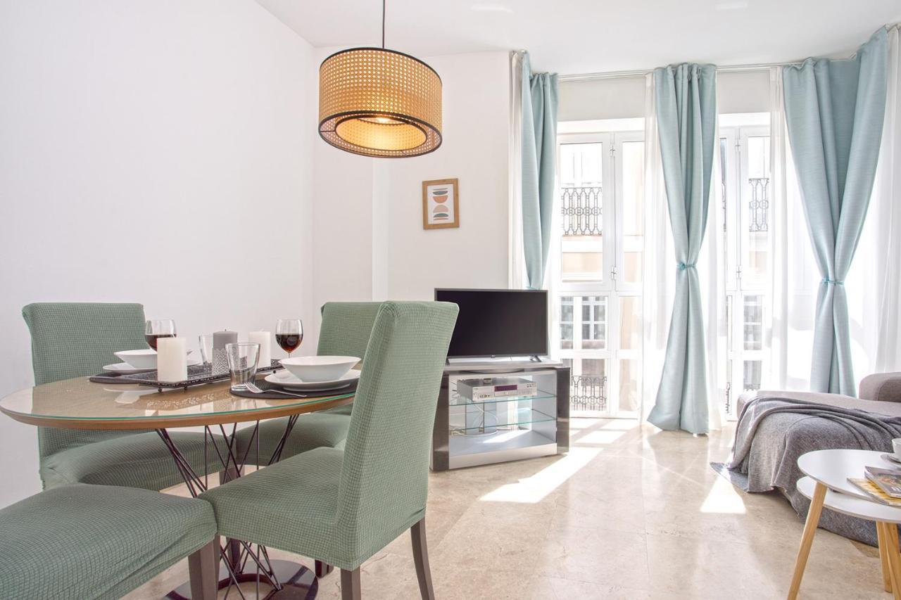 -malagasunapts-central Historic Heart Apartamento